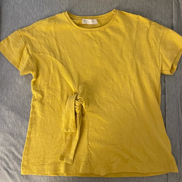 Yellow Zara shirt with knot design - Picture 1 of 2